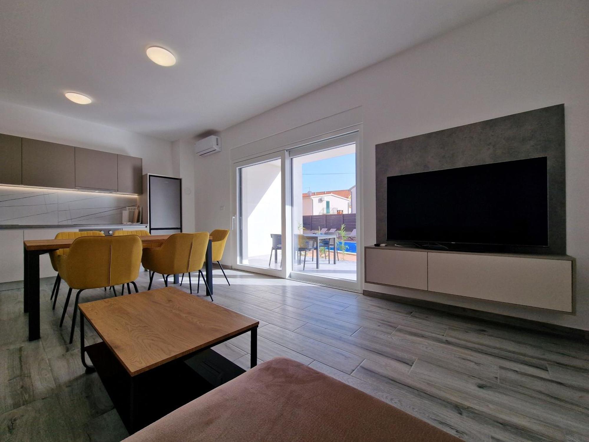 וודיצה Apartments Okit מראה חיצוני תמונה