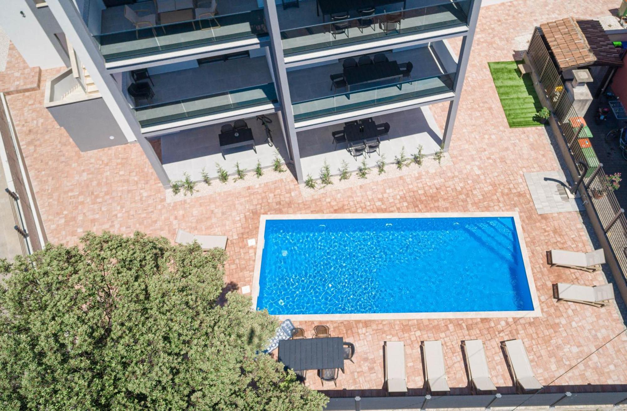 וודיצה Apartments Okit מראה חיצוני תמונה