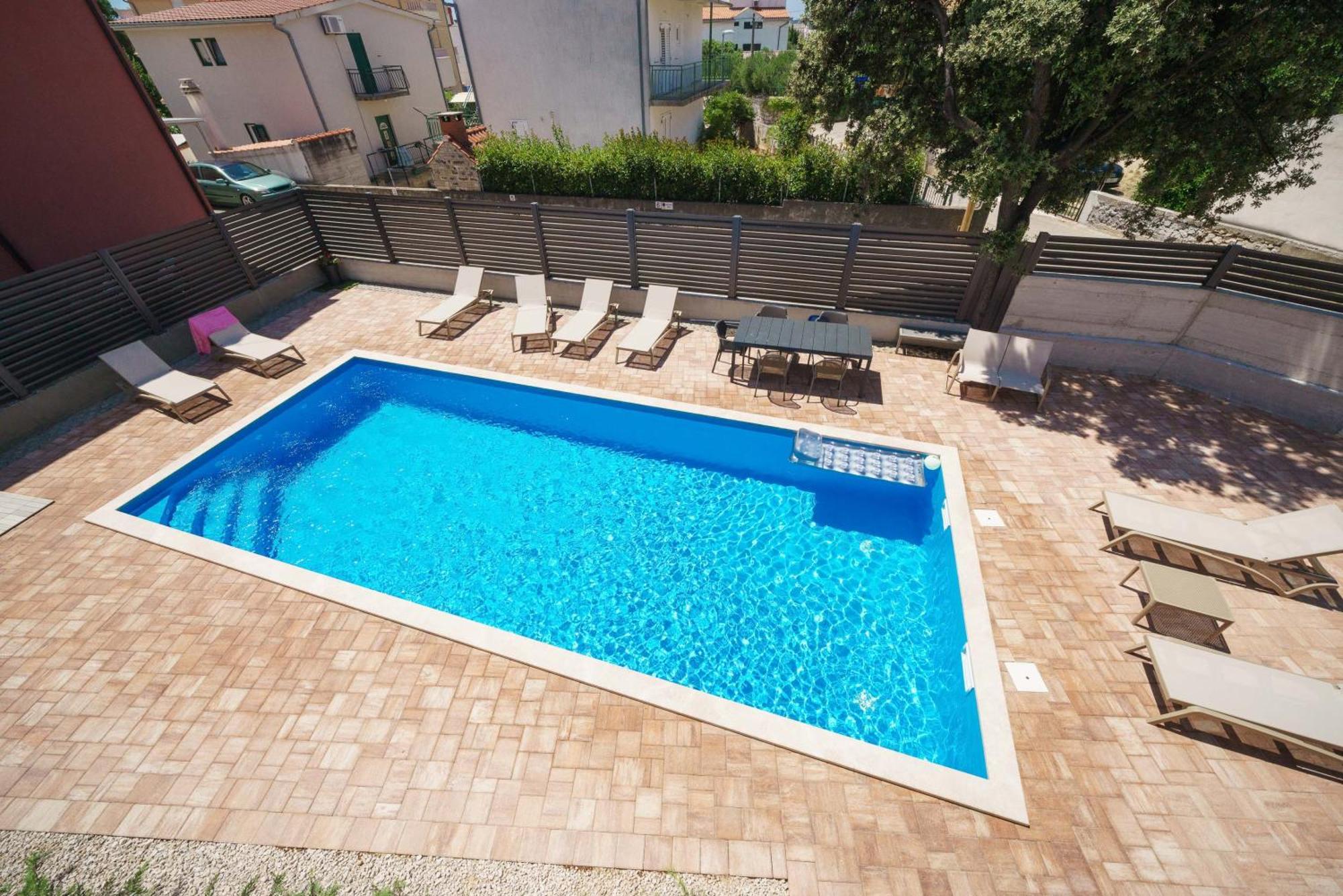 וודיצה Apartments Okit מראה חיצוני תמונה