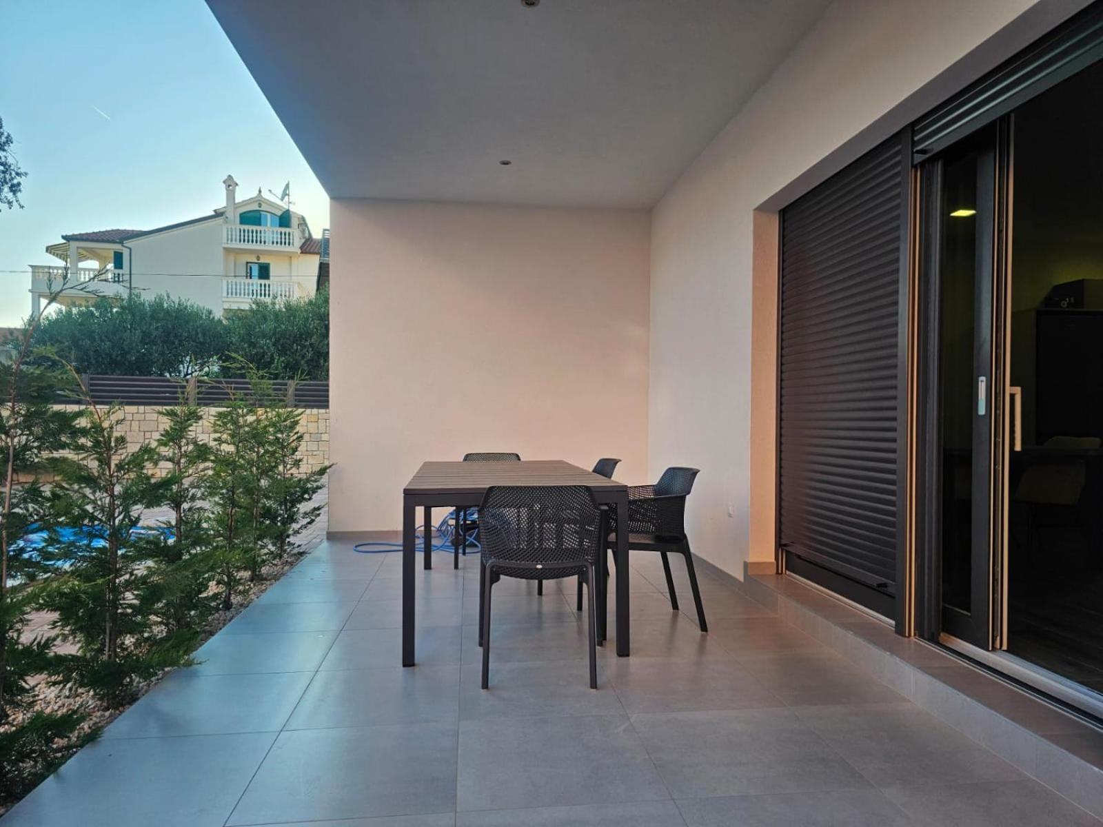 וודיצה Apartments Okit מראה חיצוני תמונה